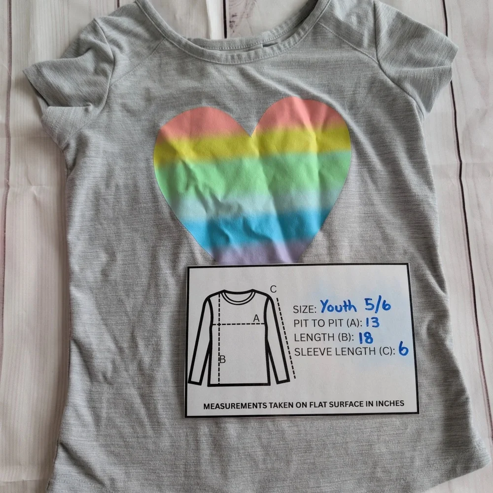 Members Mark Active Girls Size Small 5/6 T Shirt Short Sleeve Gray Rainbow Heart - Picture 8 of 8